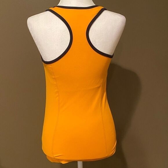 Beach Body Tank Top  Size Medium - Picture 2 of 12